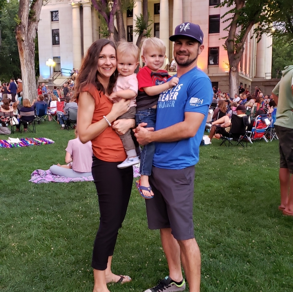 Meet your Posher, Sara